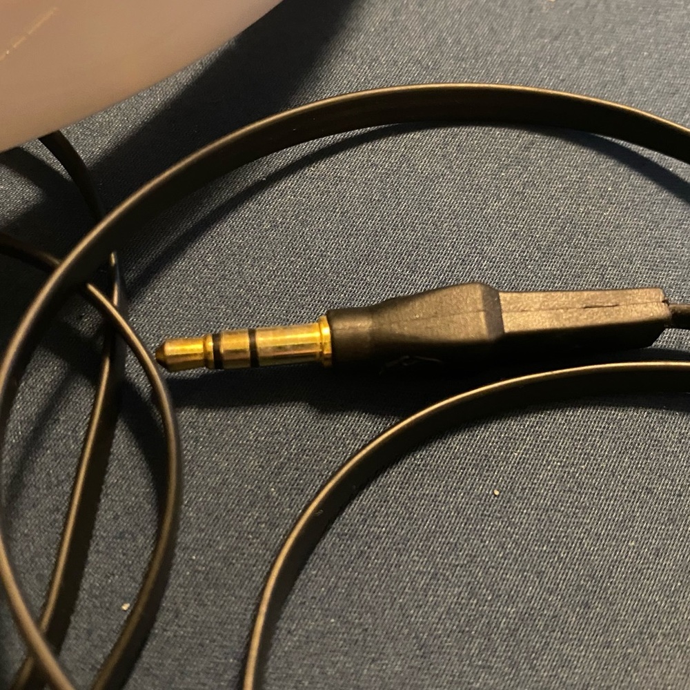 SkullCandy ☠️ Adjustable over the ear headphones - Picture 4 of 6